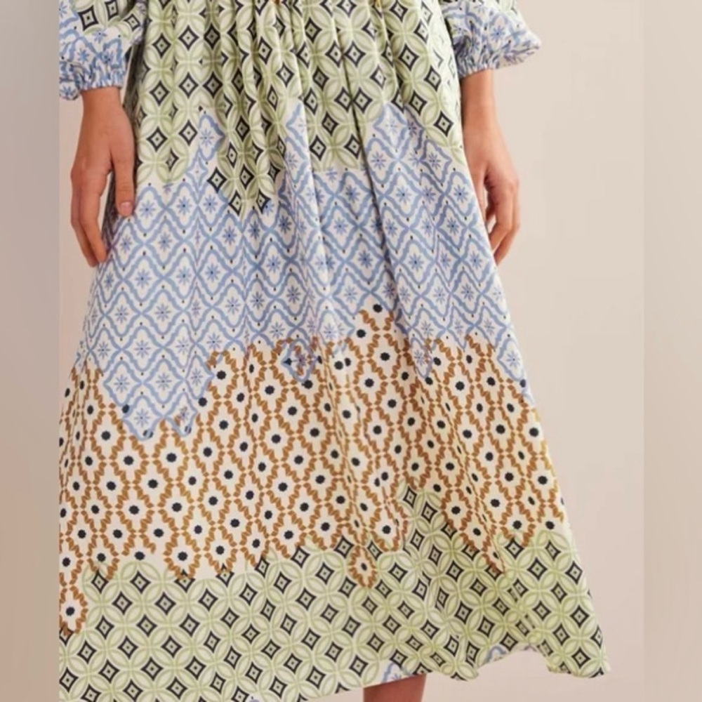 Boden Long sleeve Smocked Waist Maxi Raglan Multi Geo Trance Maxi dress - Picture 4 of 8